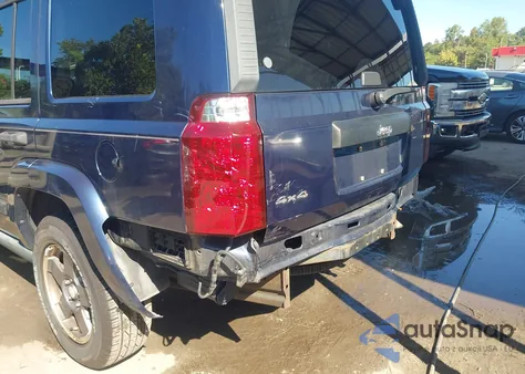 2006 Jeep Commander из США, поврежденный, VIN 1J8HG48N26C149256